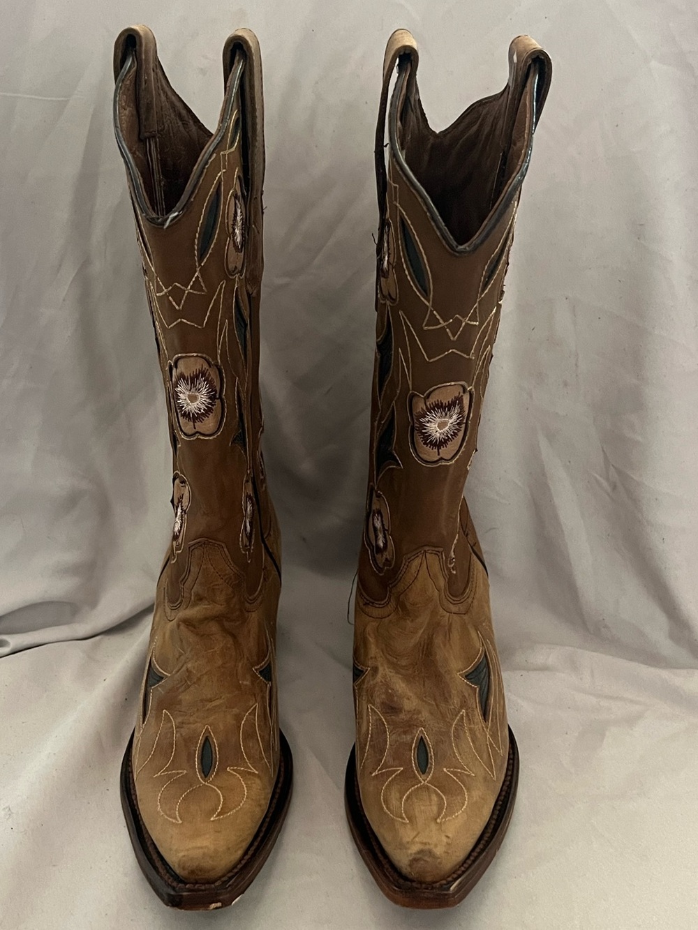 Circle G Corral Floral Embroidery Boots US 9 $180 - Picture 4 of 9